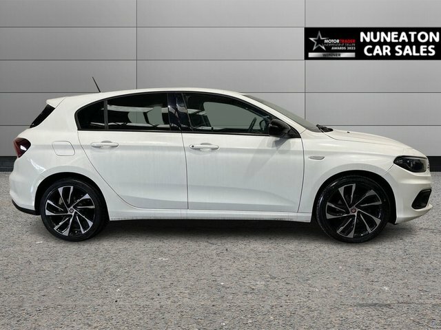 Fiat Tipo 1.4 T-jet S-design Hatchback Eur CU68GJY White #2