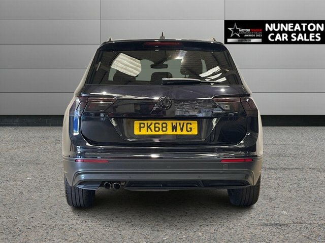 Volkswagen Tiguan 2.0 Tdi Se Navigation Suv Dsg Euro 6 S PK68WVG Black #4