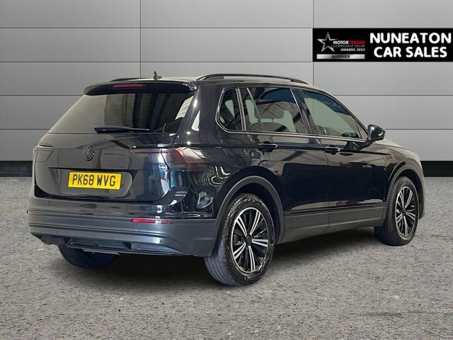 Volkswagen Tiguan 2.0 Tdi Se Navigation Suv Dsg Euro 6 S PK68WVG Black #3