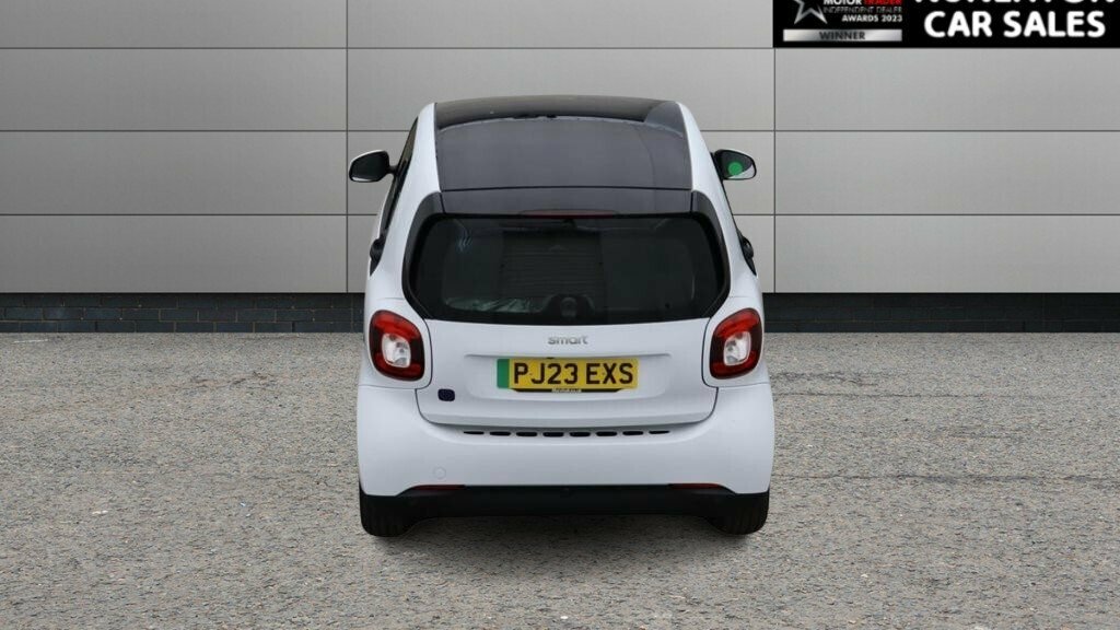 Smart Fortwo Coupe Eq Fortwo Pulse Premium White #17