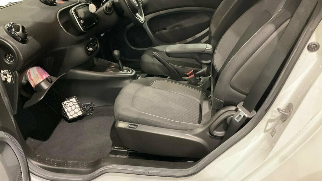 Smart Fortwo Coupe Eq Fortwo Pulse Premium White #25
