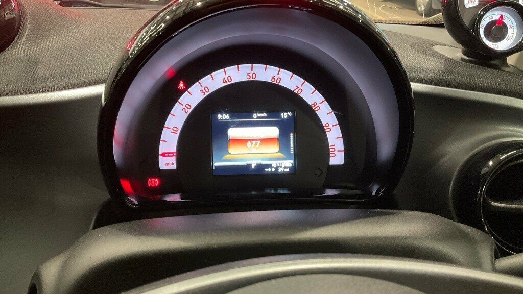Smart Fortwo Coupe Eq Fortwo Pulse Premium White #24