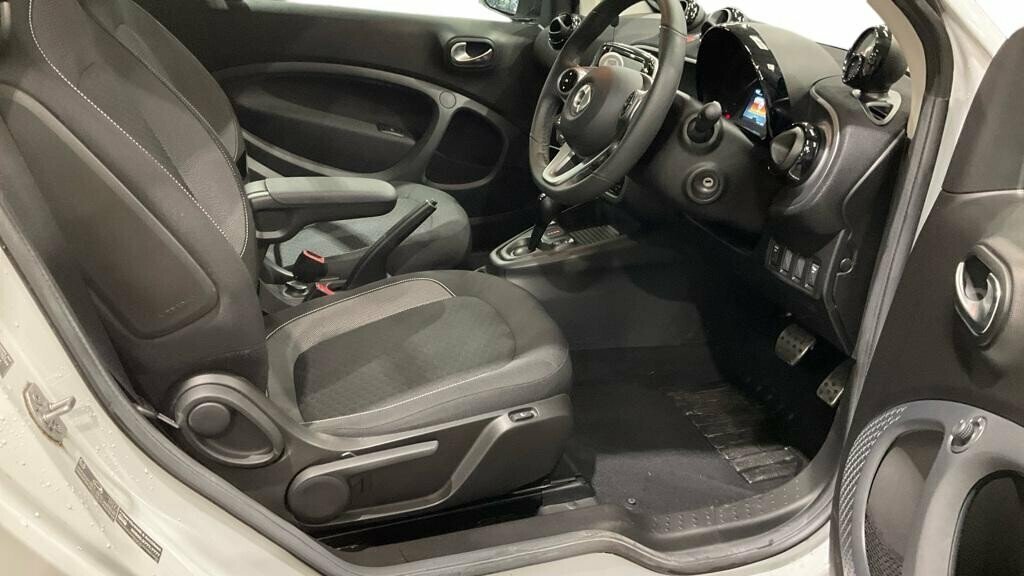 Smart Fortwo Coupe Eq Fortwo Pulse Premium White #22