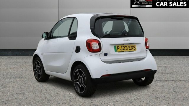 Smart Fortwo Coupe 17.6Kwh Pulse Premium Coupe 22K White #5
