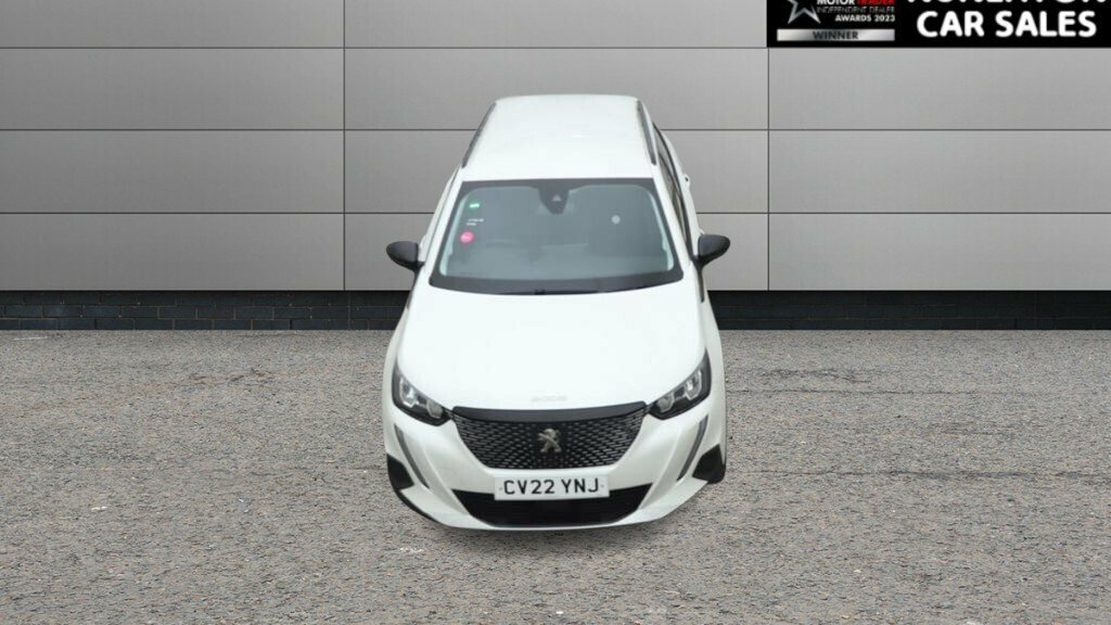 Peugeot 2008 1.2 Puretech Allure Premium Grey #21