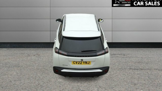 Peugeot 2008 1.2 Puretech Allure Premium Suv White #4
