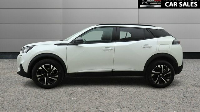 Peugeot 2008 1.2 Puretech Allure Premium Suv White #6