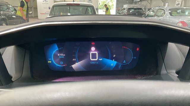 Peugeot 2008 1.2 Puretech Allure Premium Grey #12