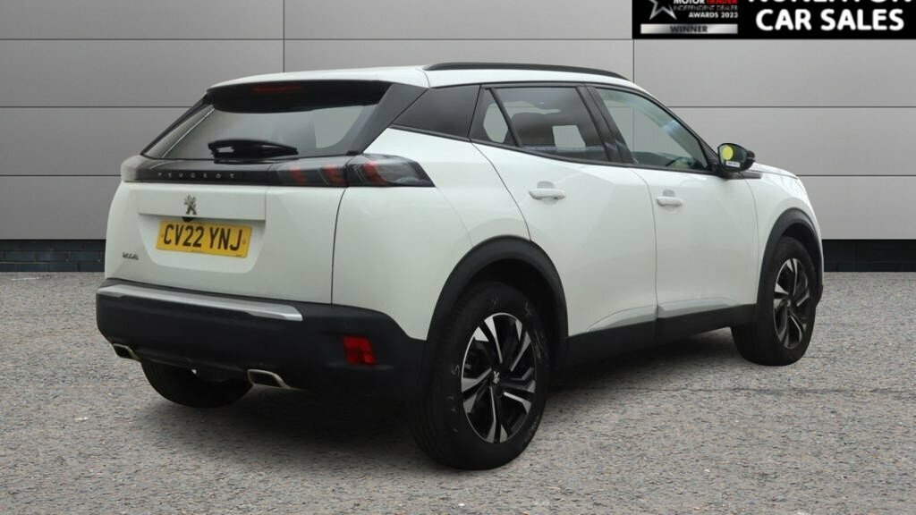 Peugeot 2008 1.2 Puretech Allure Premium Grey #16