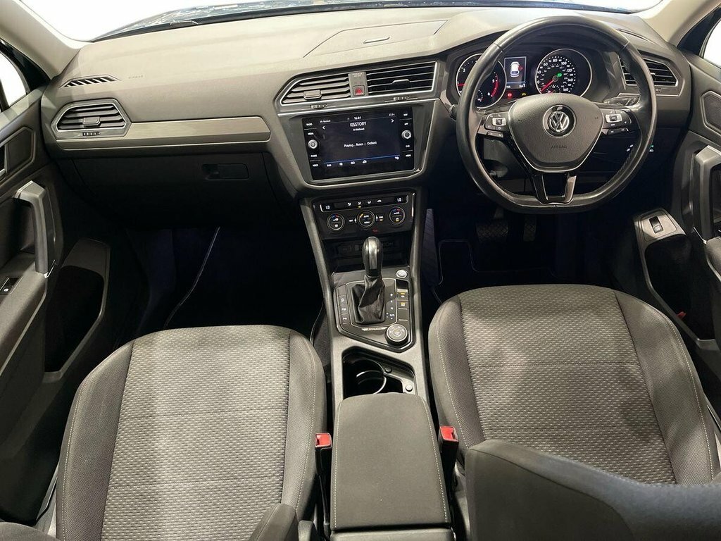 Volkswagen Tiguan Allspace Match Black #38