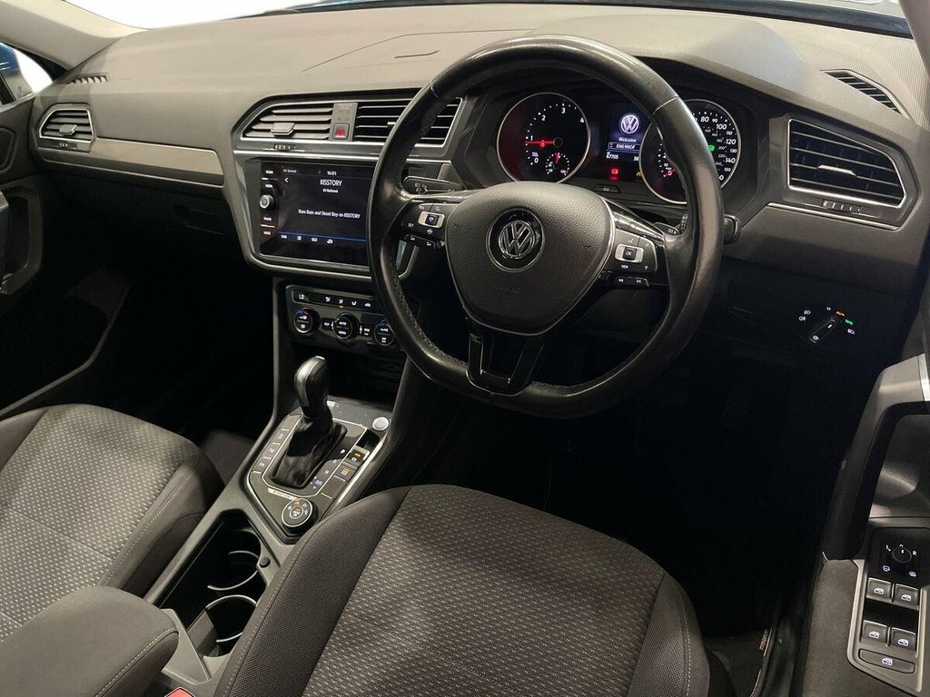 Volkswagen Tiguan Allspace Match Black #37