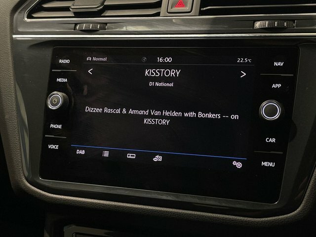 Volkswagen Tiguan Allspace Match Black #11