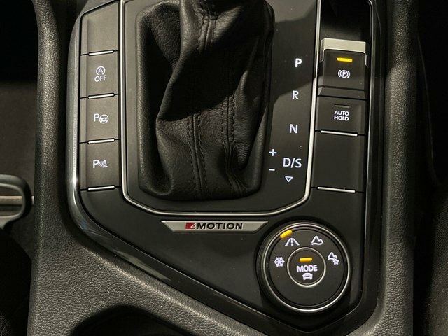 Volkswagen Tiguan Allspace Match Black #27