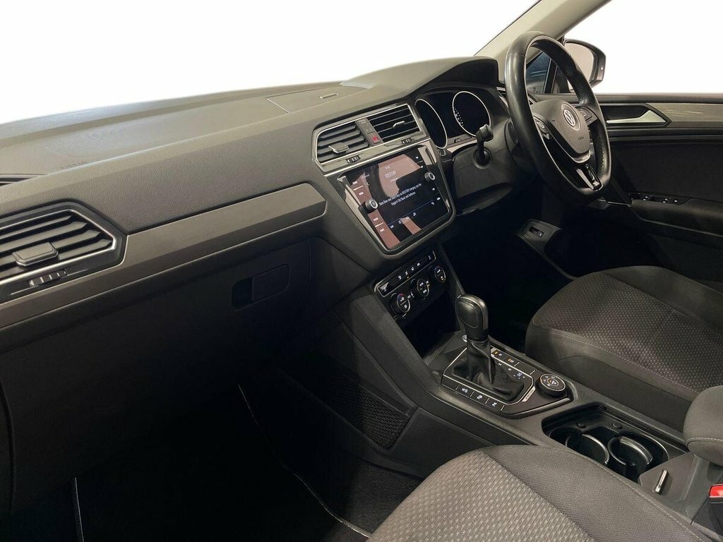 Volkswagen Tiguan Allspace Match Black #41