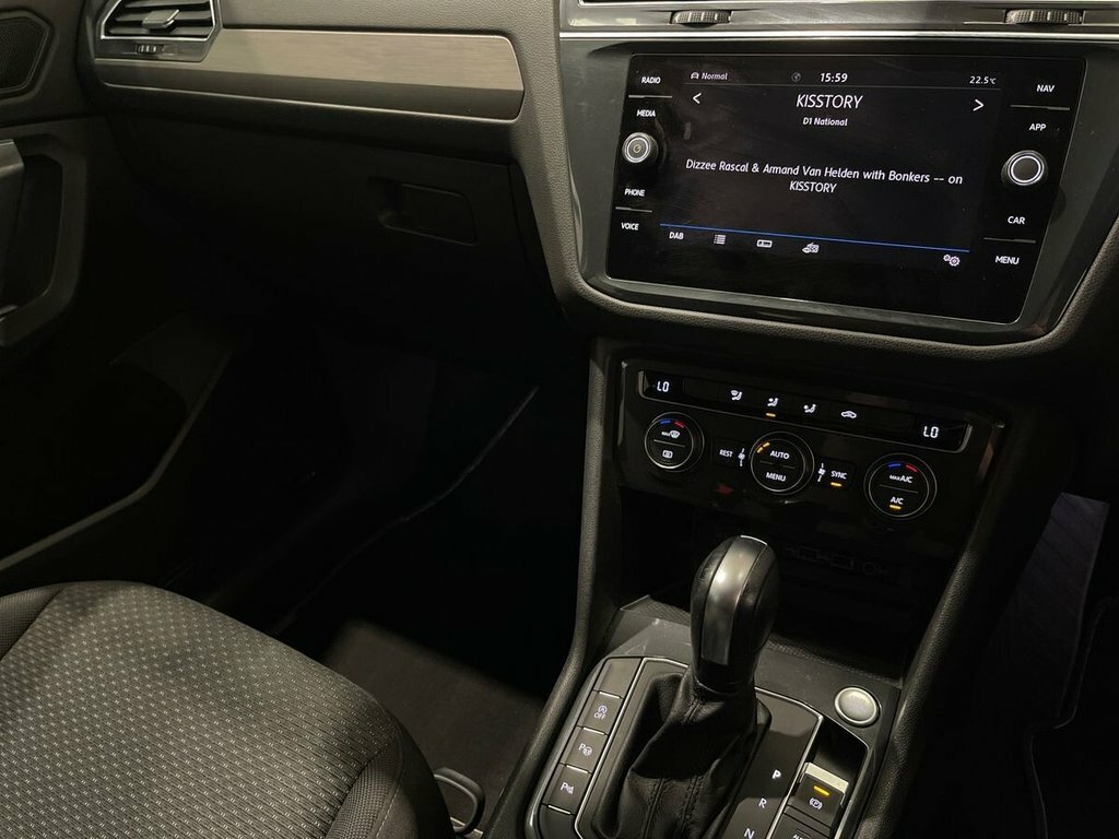 Volkswagen Tiguan Allspace Match Black #42