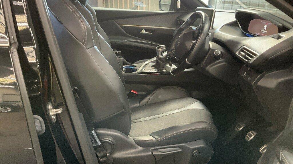 Peugeot 3008 1.2 Puretech Allure #24