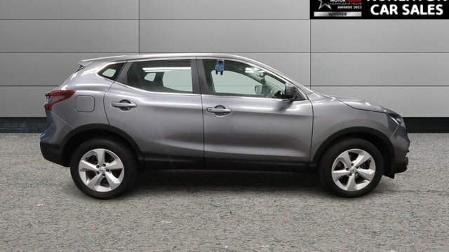 Nissan Qashqai 1.3 Dig-t Acenta Premium Suv Eur Grey #2