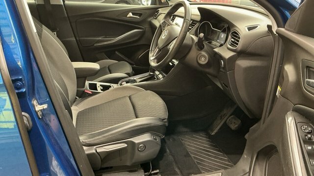 Vauxhall Grandland X 1.2 Turbo Se Red #11