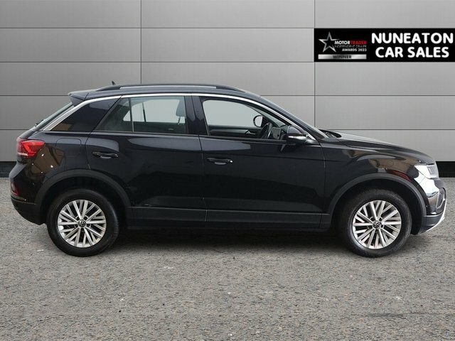 Volkswagen T-Roc 1.5 Tsi Life Suv Dsg Euro 6 Ss 150 Black #2
