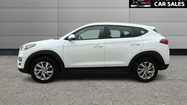 Hyundai Tucson 1.6 Gdi Se Nav Suv Euro 6 Ss White #6