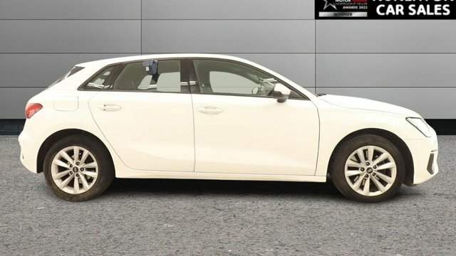Audi A3 1.0 Tfsi 30 Technik Sportback Eu White #2