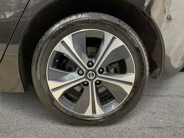 Nissan Leaf 110Kw N-connecta 40Kwh Cwvehiclemarketing Grey #12