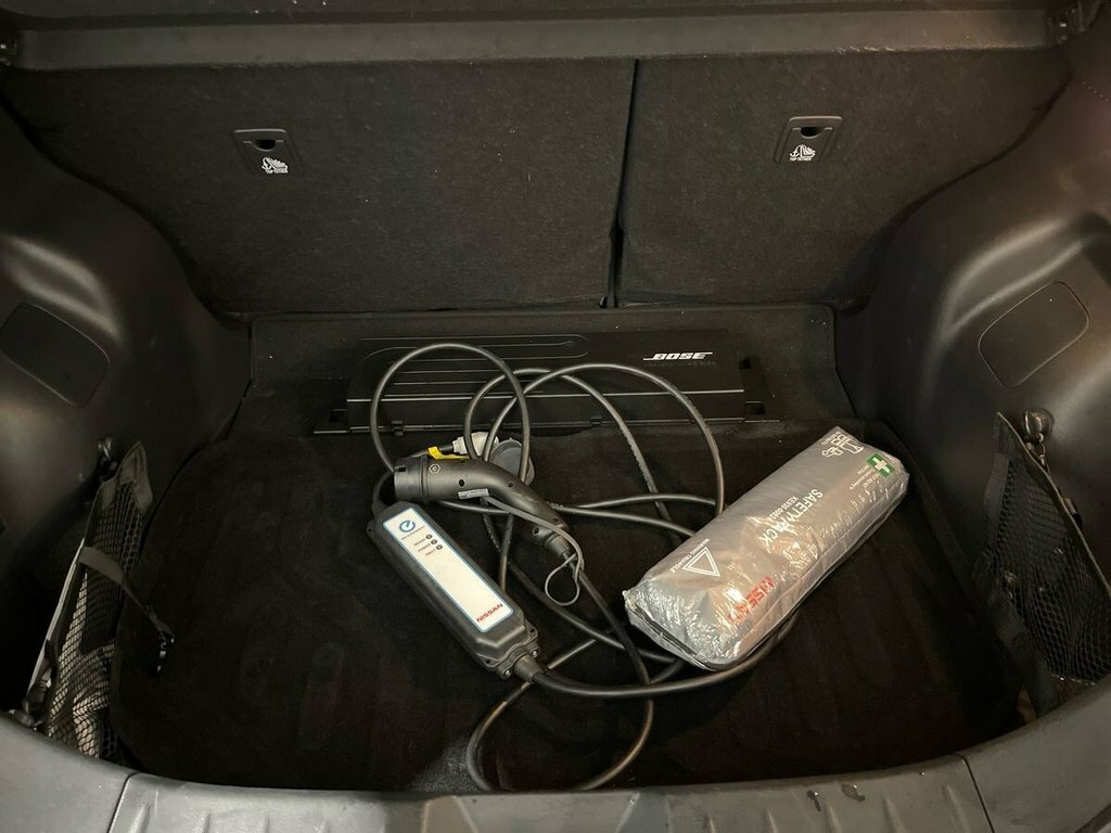Nissan Leaf 110Kw N-connecta 40Kwh Cwvehiclemarketing Grey #49