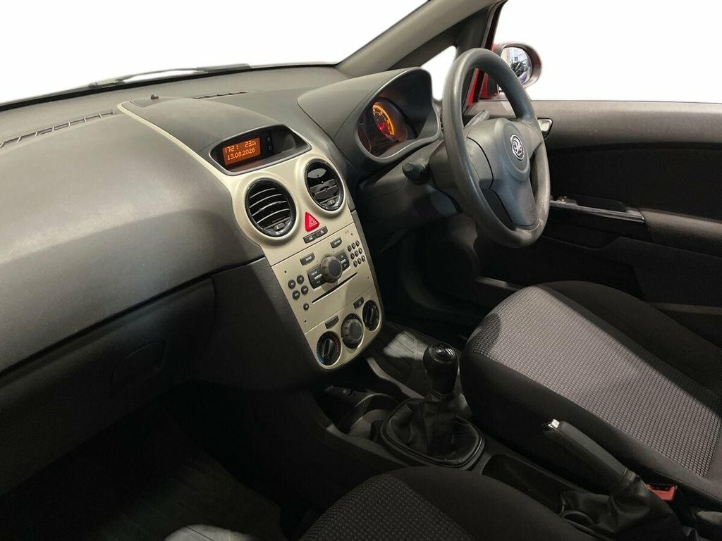 Vauxhall Corsa 1.2I 16V Club Hatchback 139 Gk Silver #35