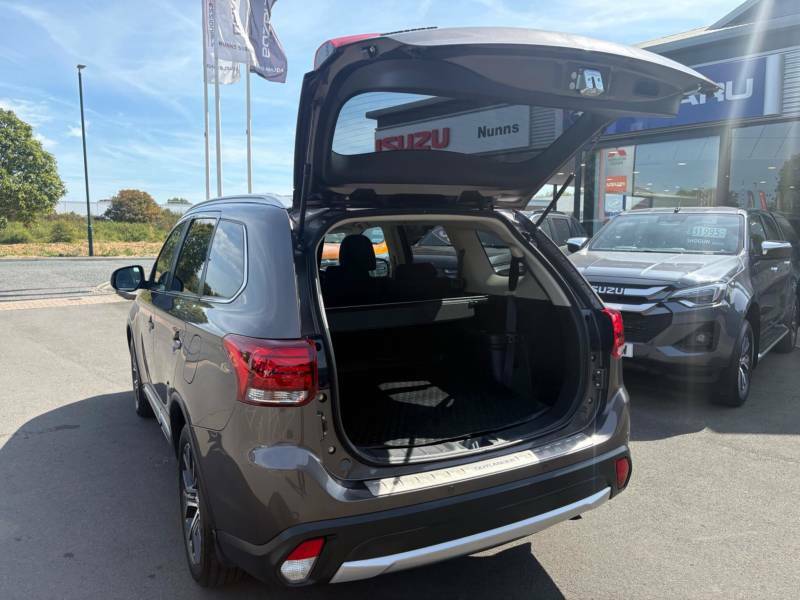 Mitsubishi Outlander 2.2 Di-d 3 4Wd Euro 6 Brown #5