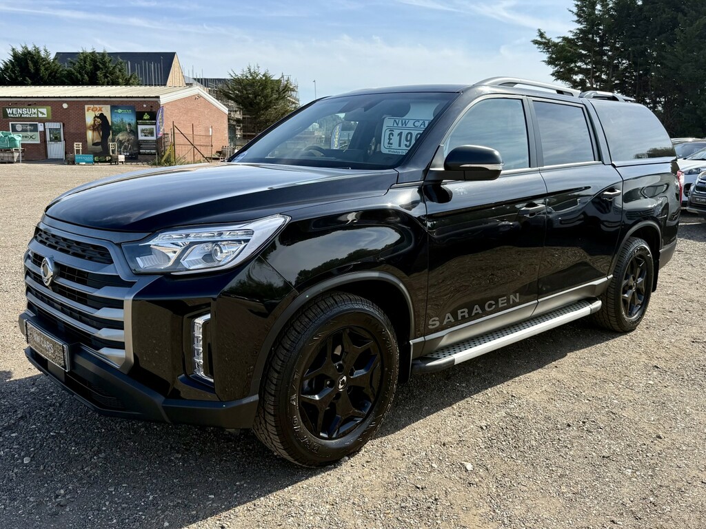SsangYong Musso 2.2 D Saracen Black #3