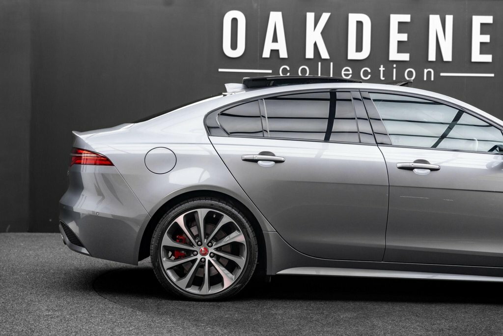 Jaguar XE 2.0 P250 R-dynamic Black Cwvehiclemarketing Black #41