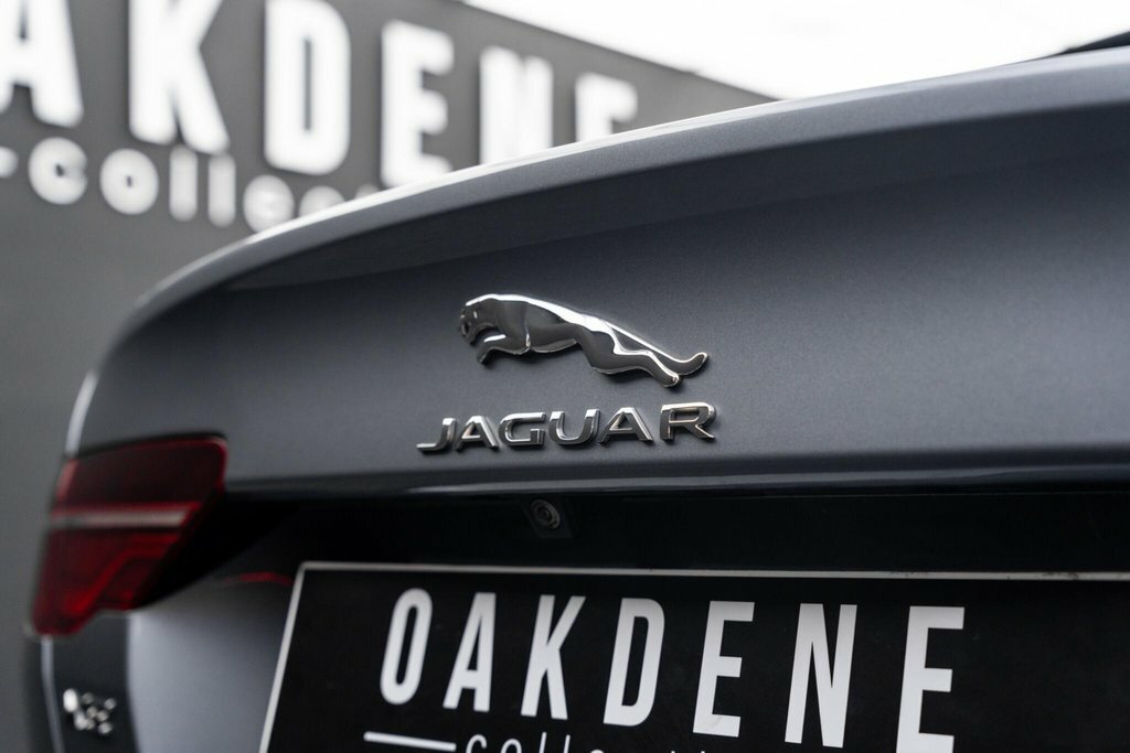 Jaguar XE 2.0 P250 R-dynamic Black Cwvehiclemarketing Black #47