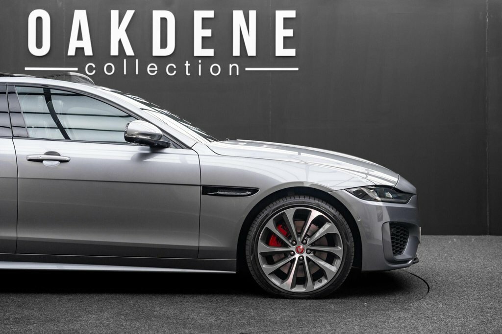 Jaguar XE 2.0 P250 R-dynamic Black Cwvehiclemarketing Black #43