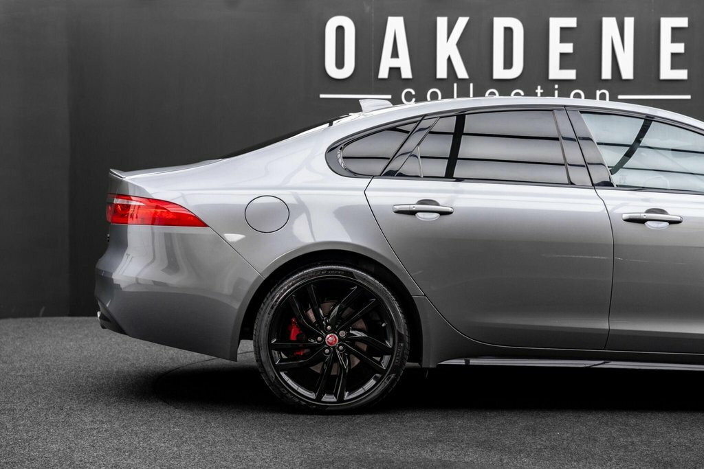Jaguar XF Ingenium 2.0 Litre 4 Cylinder Turbocharged 300Ps Grey #40