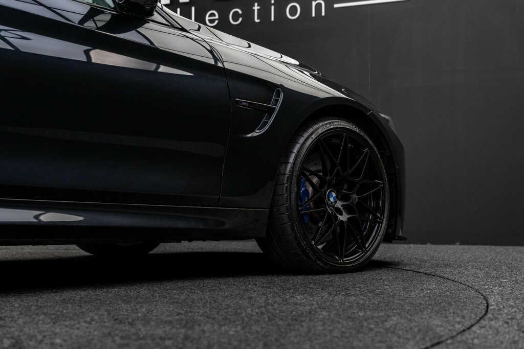 BMW M4 M4 Coupe Competition Package White #40