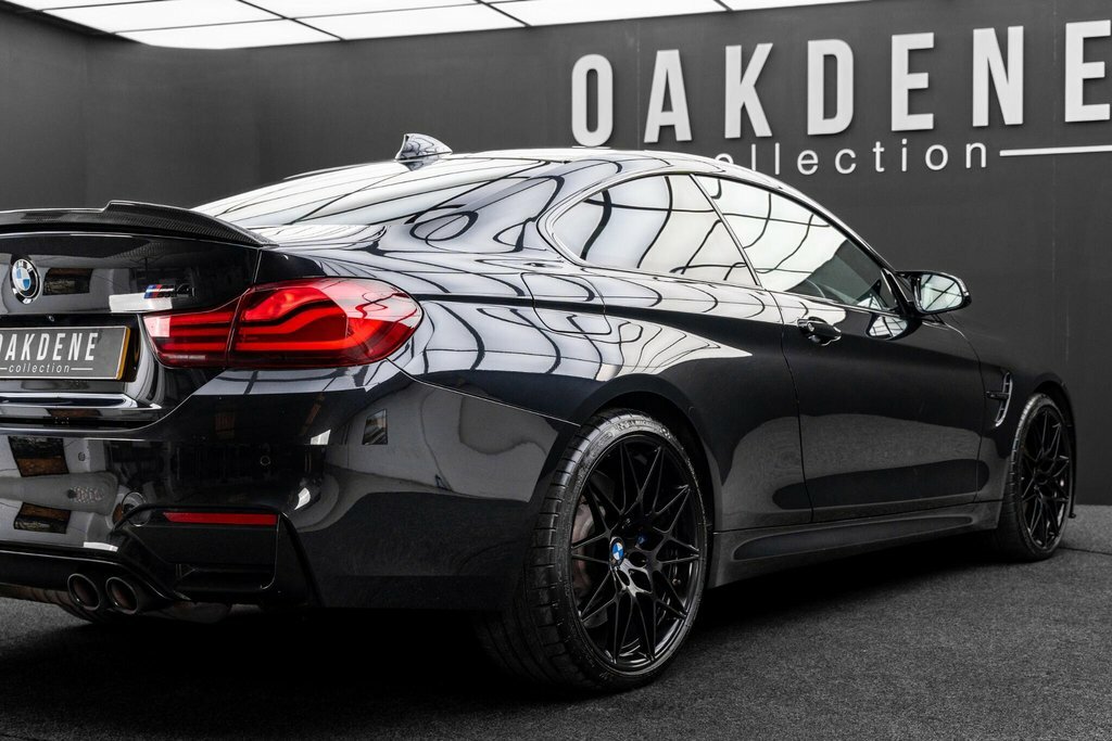 BMW M4 M4 Coupe Competition Package White #25