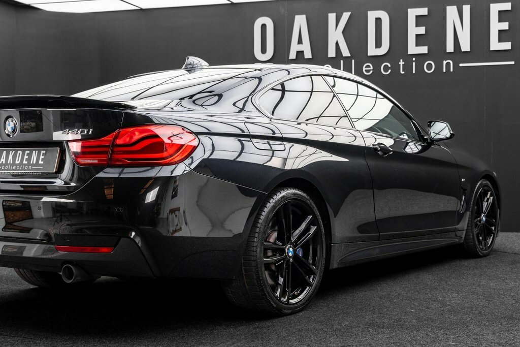BMW 4 Series 420I Xdrive M Sport Professional Media White #25