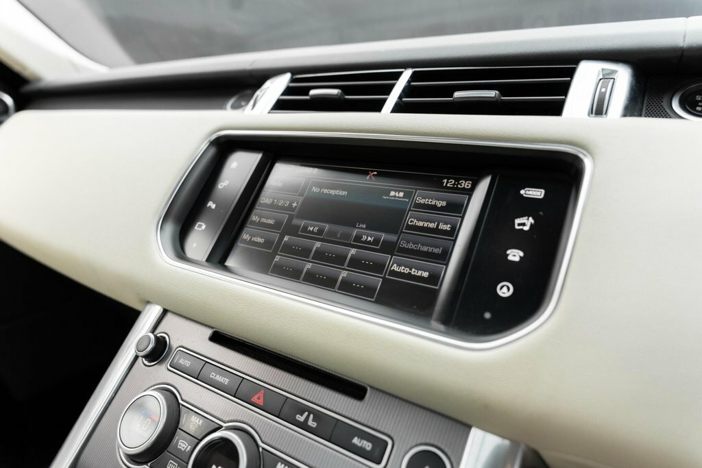 Land Rover Range Rover Sport Sdv6 Hse 5-Door Grey #39