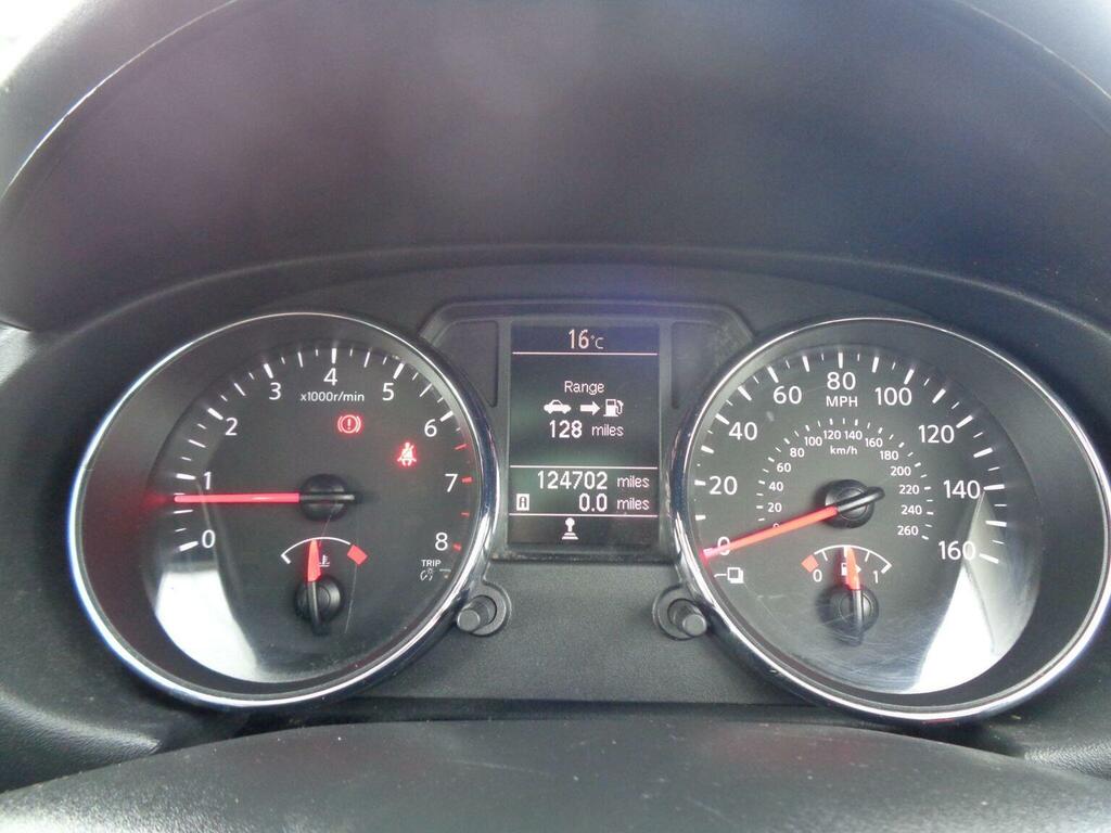Nissan Qashqai+2 1.6 360 Plus 2 117 Bhp Red #22