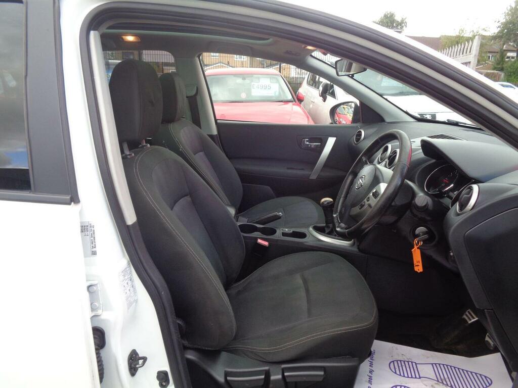 Nissan Qashqai+2 1.6 360 Plus 2 117 Bhp Red #9