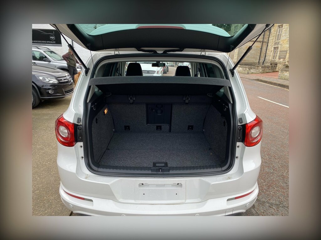 Volkswagen Tiguan 2L R-line Grey #9