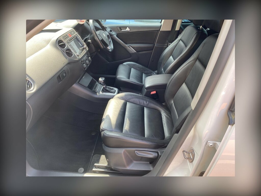 Volkswagen Tiguan 2.0 Tsi Bluemotion Tech R-line Suv Dsg White #2