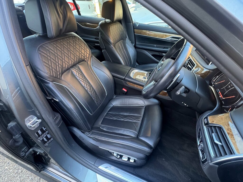 BMW 7 Series 4.4 750I V8 M Sport Saloon Euro 6 Grey #2