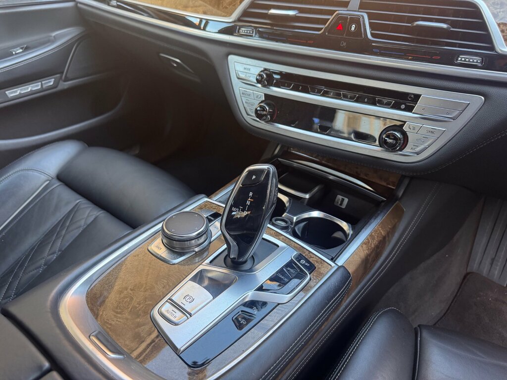 BMW 7 Series 4.4 750I V8 M Sport Saloon Euro 6 Grey #6