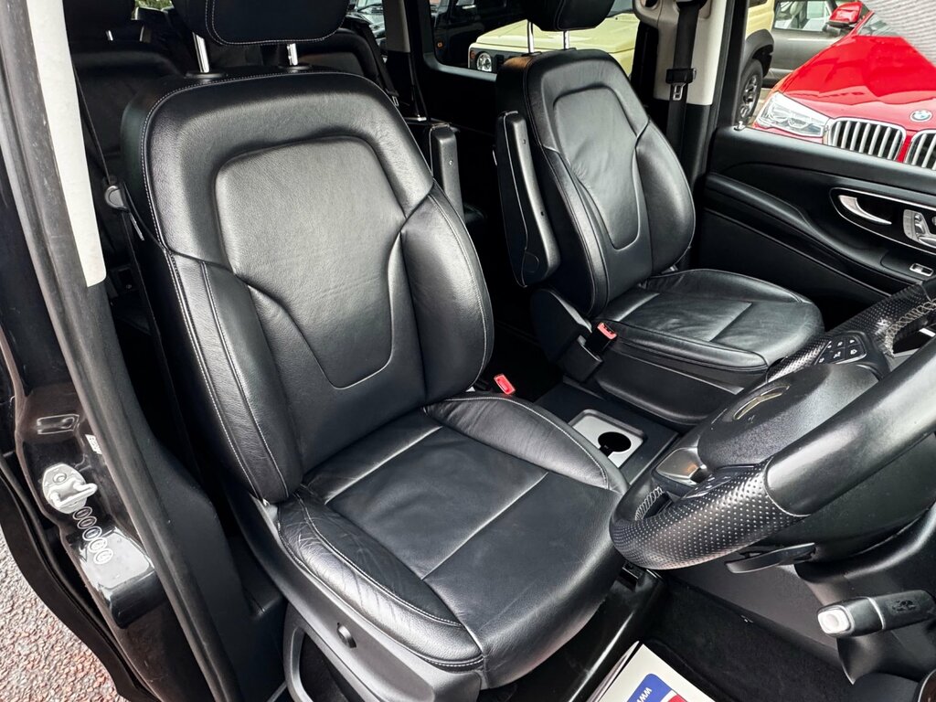 Mercedes-Benz V Class 2.2 V220d Amg Line Mpv G-tronic Euro 6 Black