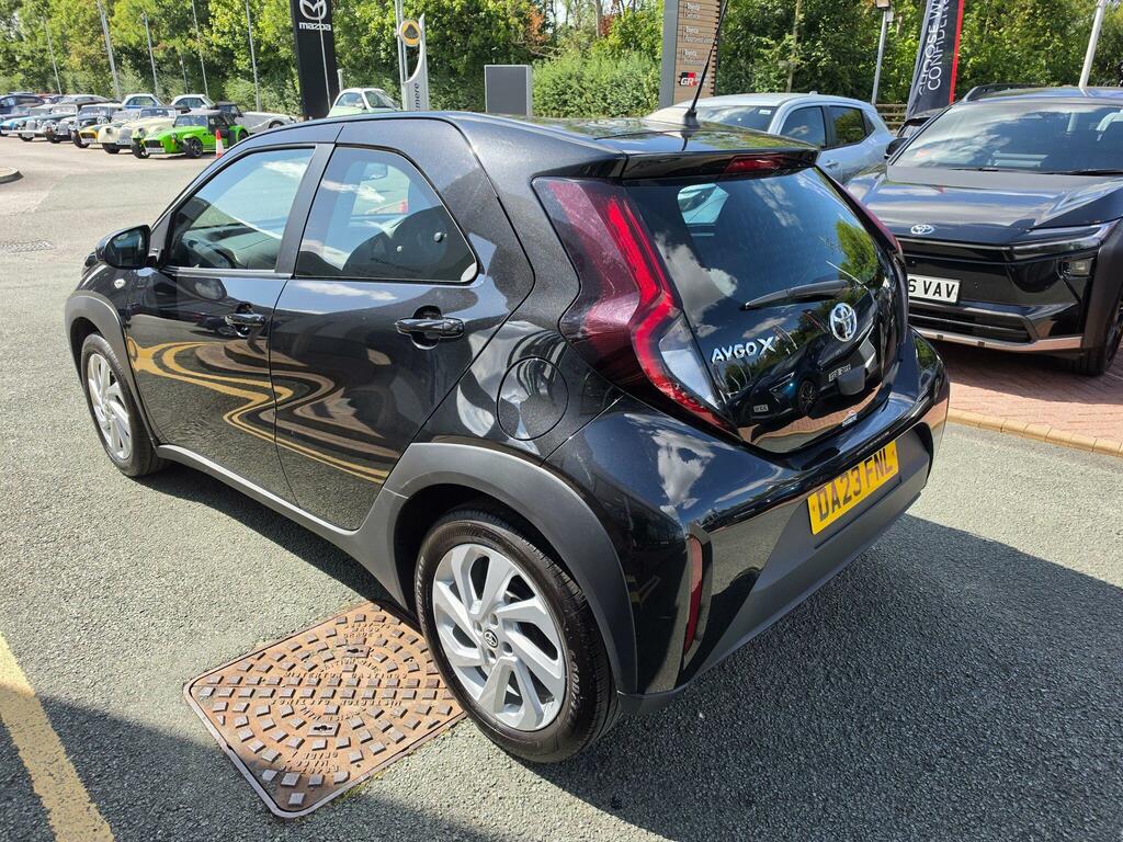 Toyota Aygo X 1.0 Vvt-i Pure DA23FNL Black #5