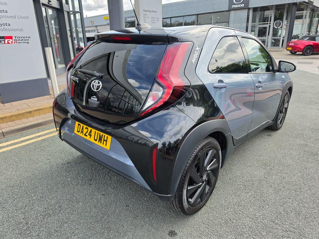 Toyota Aygo X 1.0 Vvt-i Edge Grey #3