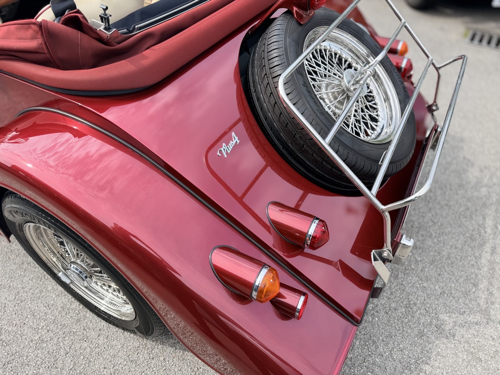 Morgan Plus Four Convertible Red #5