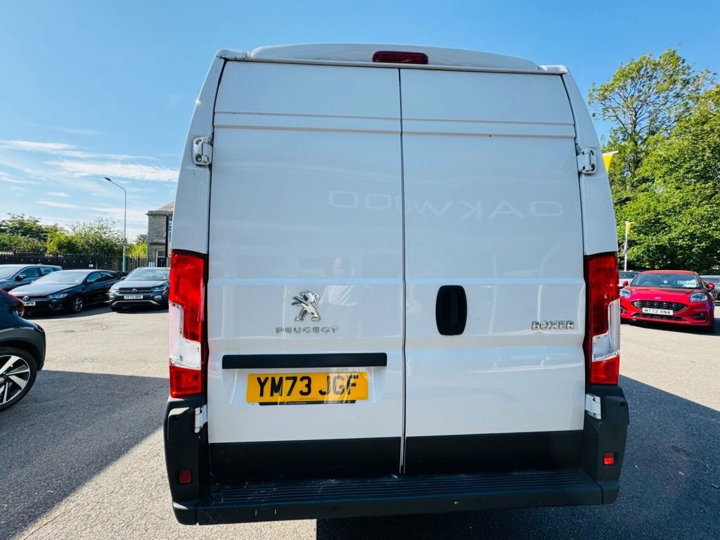 Peugeot Boxer 2.2L Professional Premium YM73JGF White #5