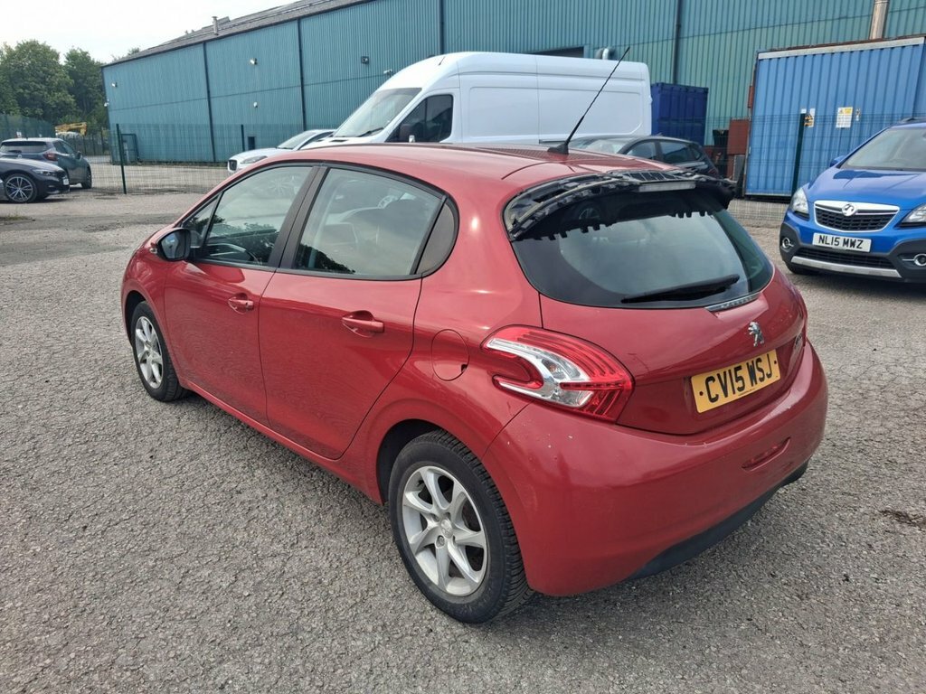 Peugeot 208 1L Active Red #3